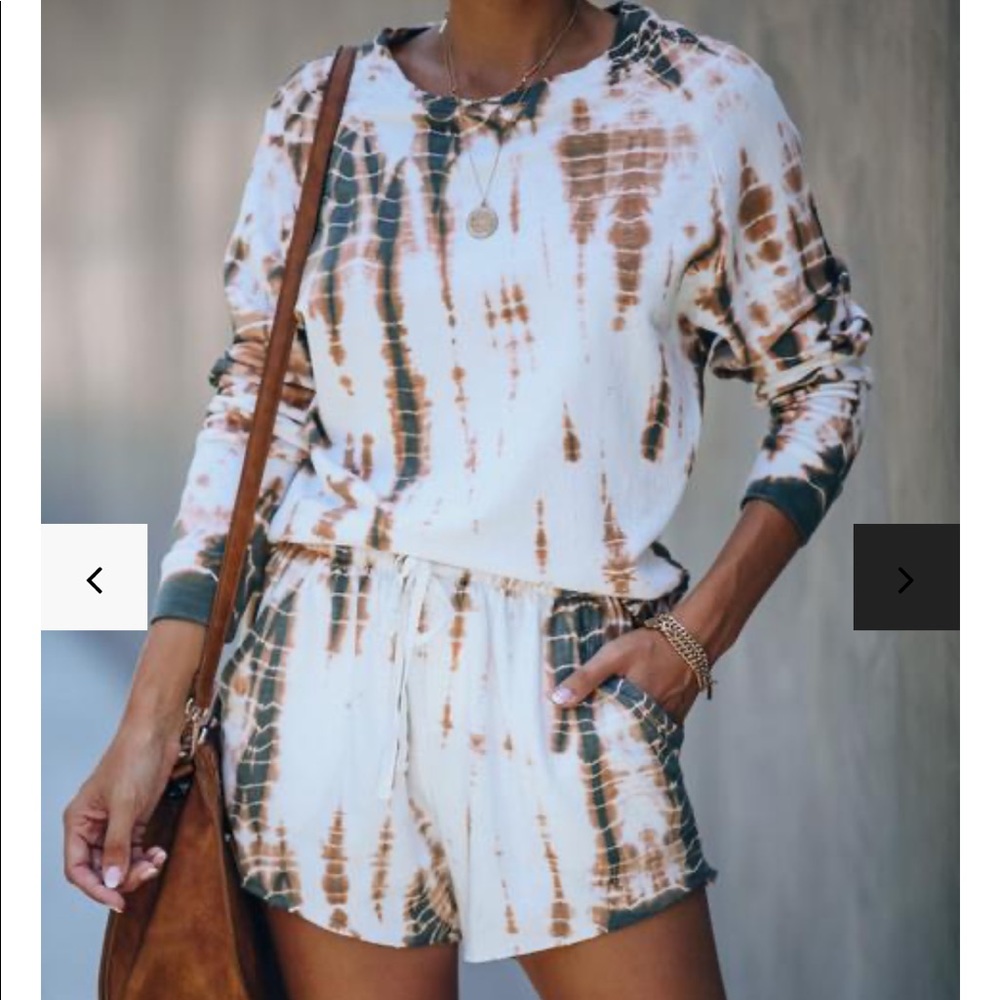 Cute loungewear !